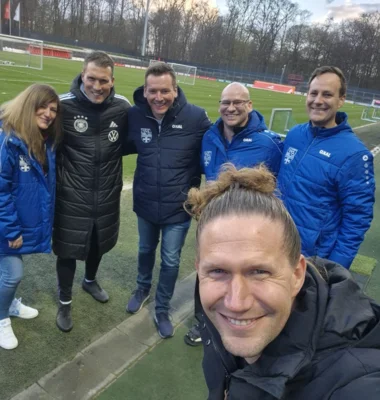 Trainerfortbildung beim 1. FC Köln und DFB (Bild vergr&ouml;&szlig;ern)