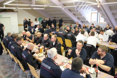 Gute Gespräche bei Weißwürsten und Brezeln in Ilshofen.