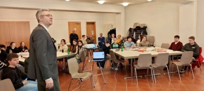 Erfolgreicher Auftakt des Jugendforums in Mauer