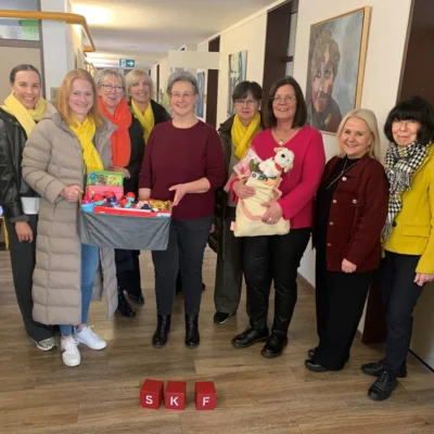 Spendenübergabe des Zonta Club Viersen (Bild vergr&ouml;&szlig;ern)