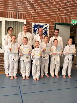 Erfolgreiche Judoprüfung beim TuS Krempe! 💙🤍