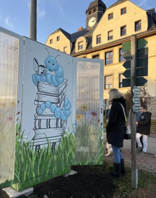 Meldung: Bücher teilen statt verstauben lassen
