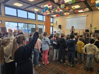 Meldung: Die Grundschule singt