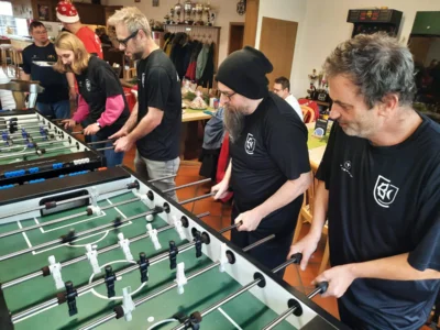 4. Spieltag Tischfußball Inklusionsliga Südbaden 2025 (Bild vergr&ouml;&szlig;ern)