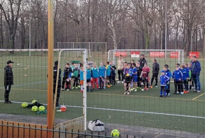 Freundschaftsturnier der E-Jugend auf dem Holzhof (Bild vergr&ouml;&szlig;ern)