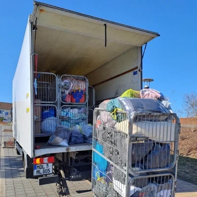 Altkleidersammlung mit LKW (Bild vergr&ouml;&szlig;ern)