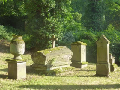Denkmäler aus vergangener Zeit: Führungen im alten & neuen Kulmbacher Friedhof ab Ende April 2026 (Bild vergr&ouml;&szlig;ern)