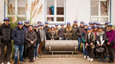 Meldung: Azubis organisieren Betriebsbesichtigung der Rütgers Werke