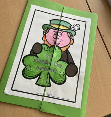 Saint Patrick’s Day in der 4a (Bild vergr&ouml;&szlig;ern)