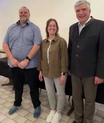 v.l.: Daniel Wiedemann, Hanna Lutzenberger, Robert Pöschl