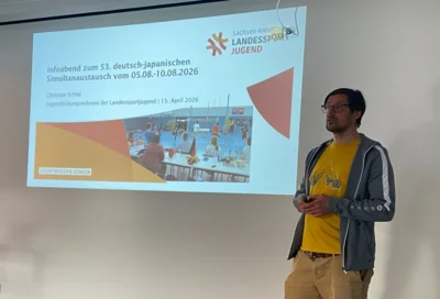 Jugendbildungsreferent Christian Schild von der Landessportjugend Sachsen-Anhalt informierte über den Hintergrund und die Rahmenbedingungen des Austauschprojekts (Bild vergr&ouml;&szlig;ern)