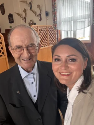 94. Geburtstag von Pfarrer Gottfried Bell (Bild vergr&ouml;&szlig;ern)