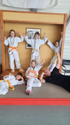 Team (Bild vergr&ouml;&szlig;ern)