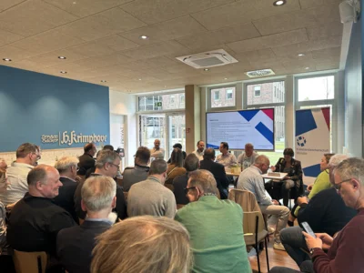 Vollversammlung der Kreishandwerkerschaft Münster bei "Der gute Bäcker Krimphove" (Bild vergr&ouml;&szlig;ern)
