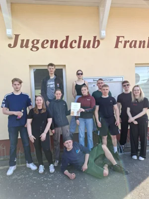 Tippi Toppi Teams bei „Jugend packt an“ bei tippi toppi Sonnenschein (Bild vergr&ouml;&szlig;ern)