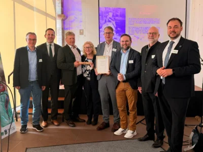 Foto zur Meldung: Mandelbachtal gratuliert – Blieskastel ist Waldhauptstadt 2026