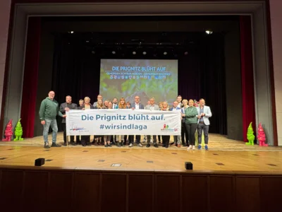 Mit dem Projekt „Die Prignitz blüht auf“ präsentieren sich erstmals 14 Kommunen gemeinsam auf einer Landesgartenschau I Foto: Cartiér Schulz (Bild vergr&ouml;&szlig;ern)