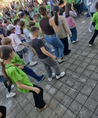 Meldung: Frühlingsbasar an der Grundschule Ay