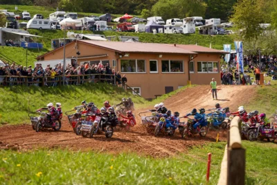 Deutsche Motocross Meisterschaften in Aufenau bei bestem Wetter (Bild vergr&ouml;&szlig;ern)