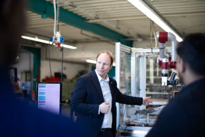 Meldung: KAG Oberzentrum Südthüringen unterstützt Innovationskraft aus Südthüringen: Forschungsprojekt macht Low-Cost-Robotik fit für die industrielle Messtechnik