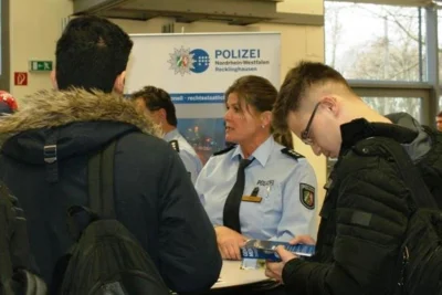 Meldung: Polizei, Zoll, Bundeswehr, Berufsfeuerwehr und soziale Einrichtungen beraten