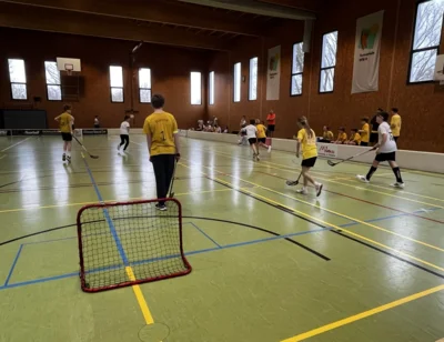 Meldung: Erstes Floorball-Freundschaftsturnier daheim