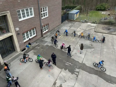 Fahrradtraining (Bild vergr&ouml;&szlig;ern)