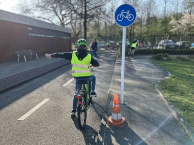 Radfahrtraining (Bild vergr&ouml;&szlig;ern)