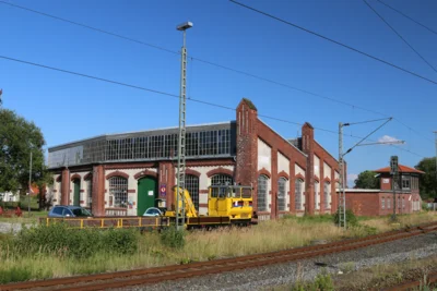 Foto: Der Lokschuppen in Norden, Am Bahndamm 4. Foto zur Meldung: Eisenbahnmuseum öffnet am Himmelfahrtstag