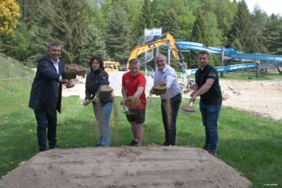 Waldsportbad Rebesgrün: Modernisierung gestartet (Bild vergr&ouml;&szlig;ern)
