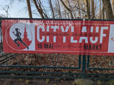 Am 16. Mai wird es auf dem Greifswalder Marktplatz vor Laufbegeisterten wimmeln. Allein für den Lauf der Grundschulen sind mehr als 750 Kinder angemeldet. (Foto: Wagenknecht)