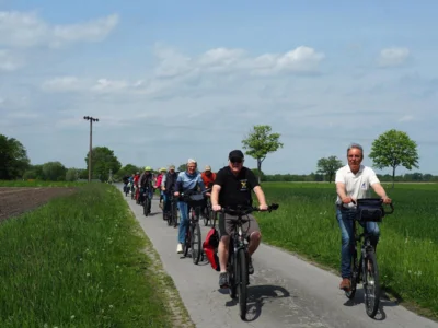 Kunstroute Alvesse-Voigtholz: Radtour zu den Kunststationen (Bild vergr&ouml;&szlig;ern)