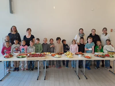 Foto zur Meldung: Gesunder Pausensnack Klasse 1b Foto zur Meldung: Gesunder Pausensnack Klasse 1b