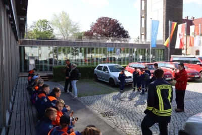 Ausflug der Kinder-& Jugendfeuerwehren Kloster Lehnin zum FTZ Beelitz und Besuch des gemeindeweiten Kinderfestes (Bild vergr&ouml;&szlig;ern)