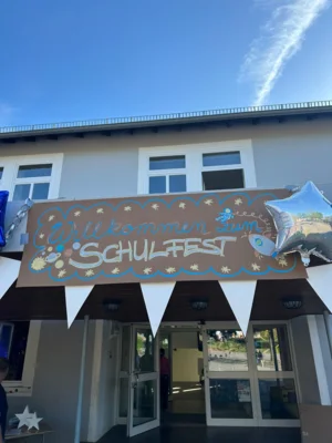 Rückblick auf das Schulfest im April 2026 (Bild vergr&ouml;&szlig;ern)