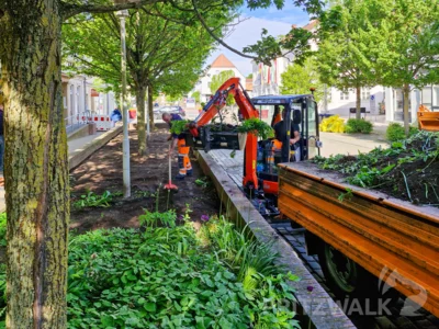 Die Beete in der Marktstraße werden neu hergerichtet und mit Pflanzen bestückt, die Schatten gut vertragen können. Foto: Stadt Pritzwalk (Bild vergr&ouml;&szlig;ern)