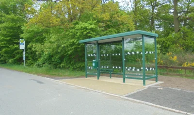 Errichtung eines Wartehäuschens am Rammelburg Blick an der B 242 (Bild vergr&ouml;&szlig;ern)