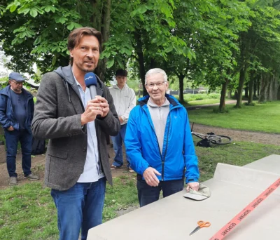 Neue Tischtennisplatte im Seckendorff-Park
