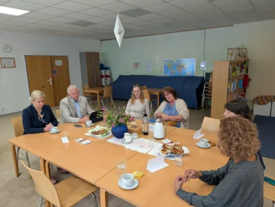 Bürgermeister informierte sich über den Kinderschutzbund (Bild vergr&ouml;&szlig;ern)