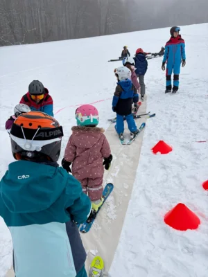 Ab auf die Ski! (Bild vergr&ouml;&szlig;ern)