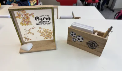Kreative Geschenke zum Mutter- und Vatertag in der Hauptstufe (Bild vergr&ouml;&szlig;ern)