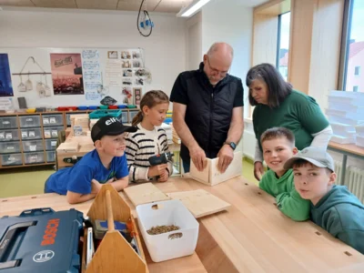 LC Projekttag Nistkästen bauen (Bild vergr&ouml;&szlig;ern)