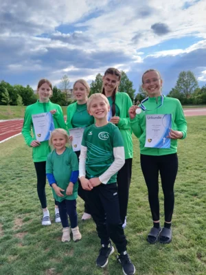 Wallersdorfer Leichtathleten in Arnstorf am Start