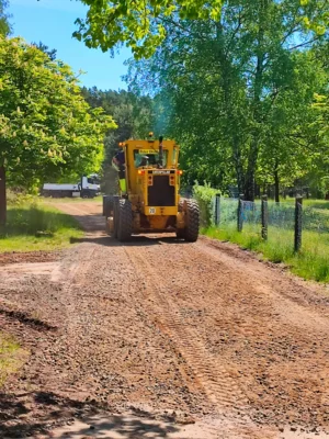 Instandsetzung unbefestigter Wege in Rheinsberg (Bild vergr&ouml;&szlig;ern)