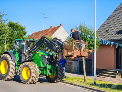 Der Pritzwalker Ortsteil Schönhagen hat sich schon geschmückt für das Dorffest am 20. Juni. Foto: privat (Bild vergr&ouml;&szlig;ern)
