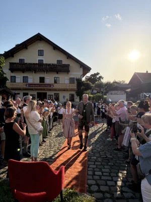 Empfang der 15. Bayerischen Bierkönigin Katharina Kastenmüller in Ascholding
