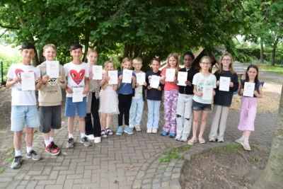 Diese Kinder erhielten eine Ehrenurkunde. Herzlichen Glückwunsch! (Bild vergr&ouml;&szlig;ern)