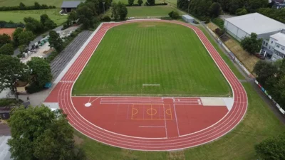 Neue Laufbahn ab Montag 08.06.2026 für den Sportbetrieb freigegeben