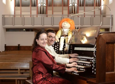 Bekannte Melodien für Orgel mit 4 Händen und 4 Füßen