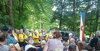 Liedertour 06.06.2026 - Programm Interreg Sachsen - Tschechien 2021 - 2027, Grenze Steinigtwolmsdorf - Chor aus Tschechienerreg (Bild vergr&ouml;&szlig;ern)